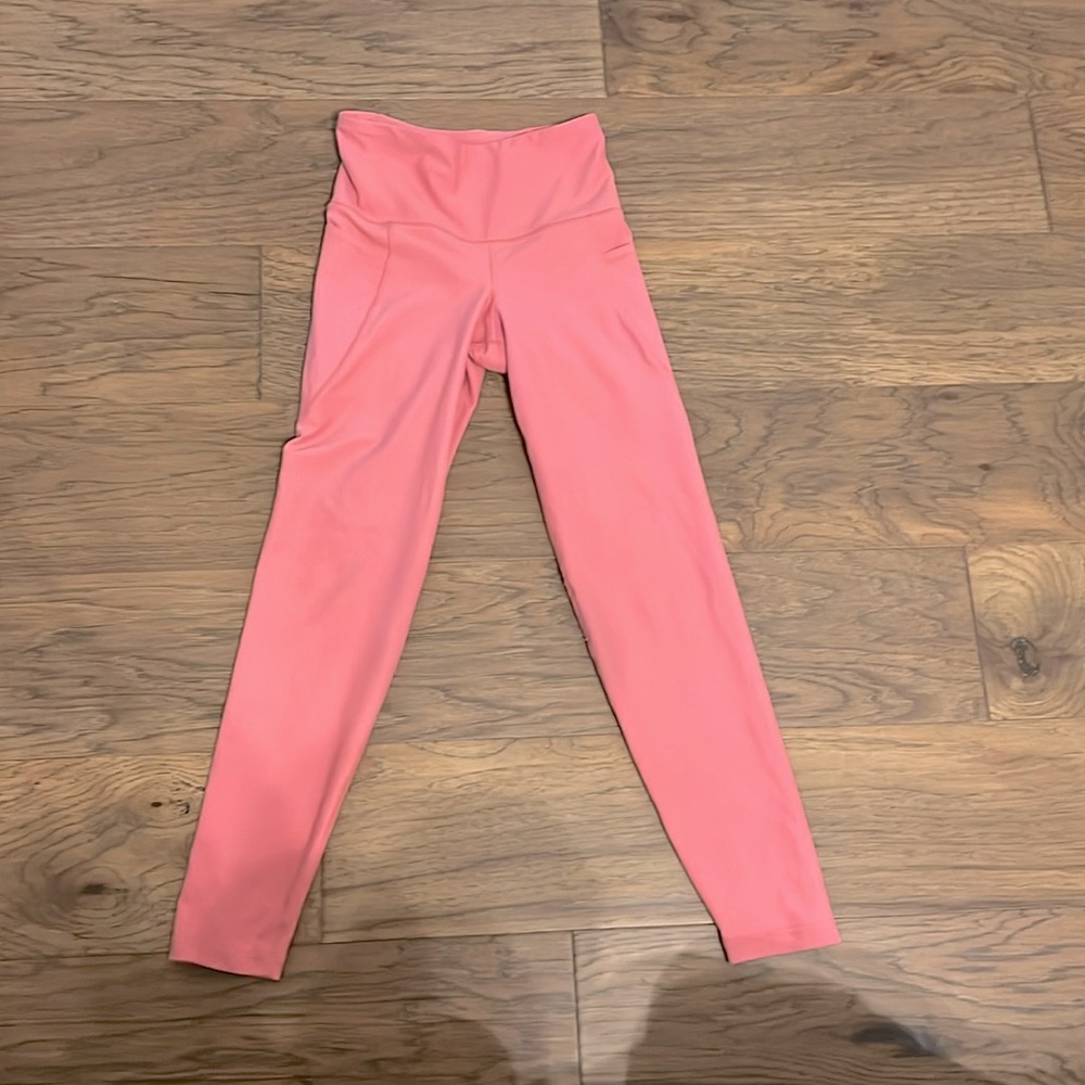 Old Navy Active Powersoft Light Pink High-Rise Go-Dry Leggings